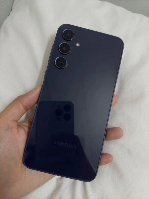 Samsung Galaxy A 35 256GB + 8GB RAM Price in Ghana: The Awesome Black Mid-Range Marvel - Image 2